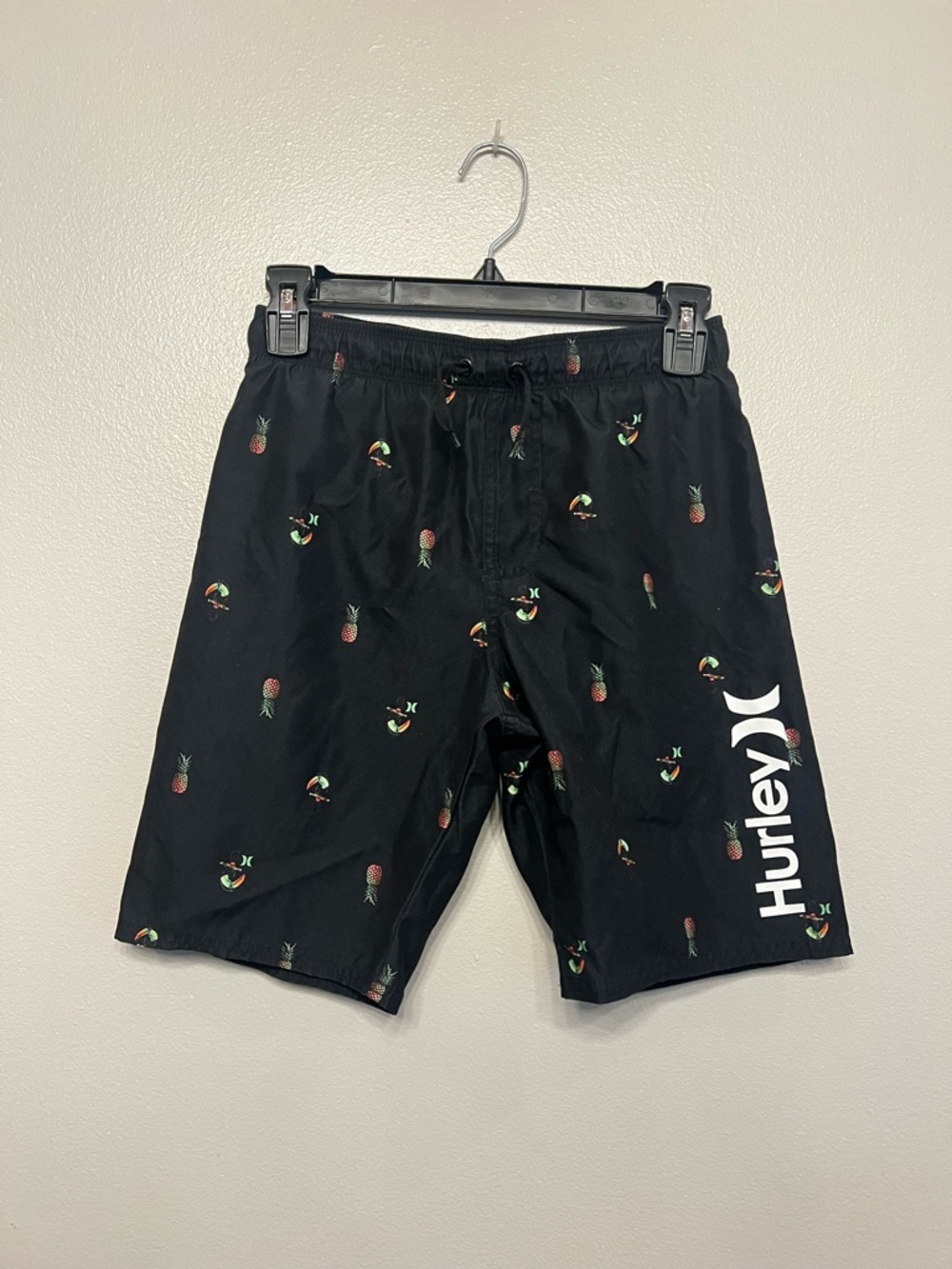 Hurley‎ Black Board Shorts with Pineapple Toucan Tropical Beach Accent Boys Med